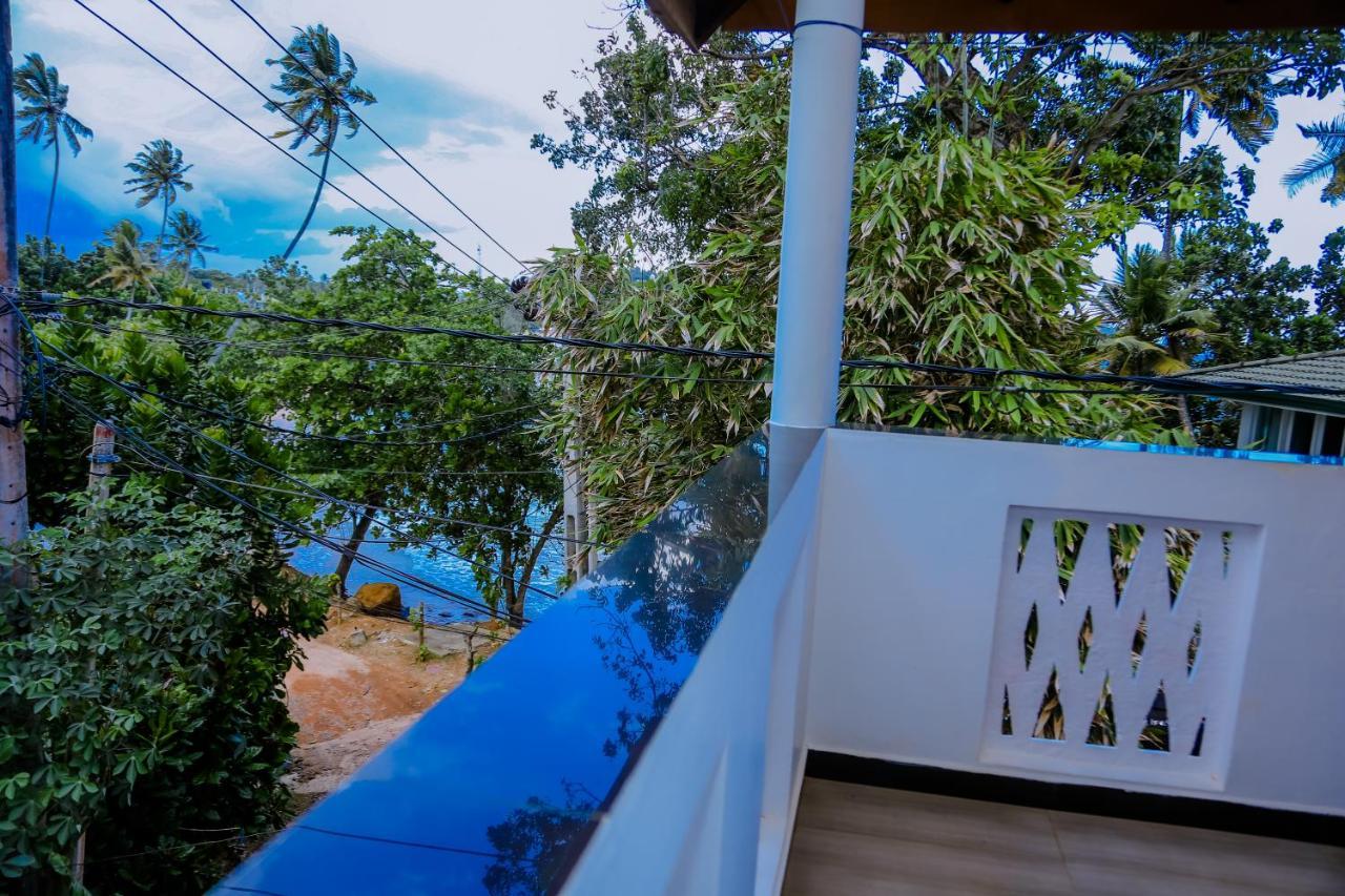 Sajana Ocean Hill Bed & Breakfast Мириса Екстериор снимка