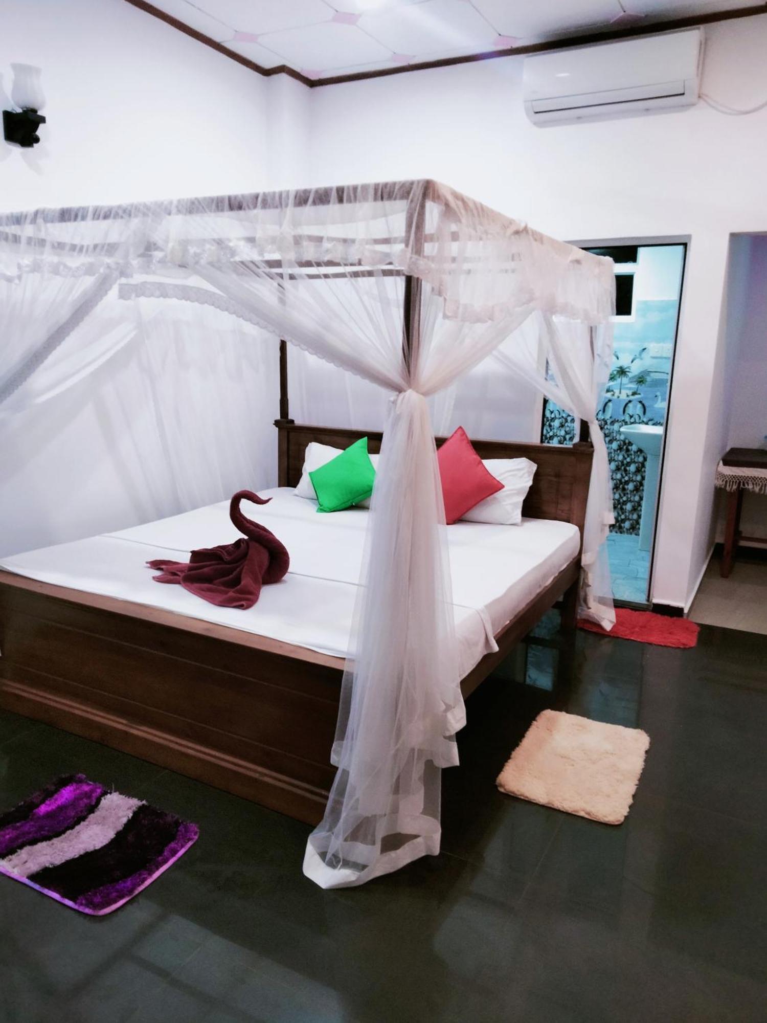 Sajana Ocean Hill Bed & Breakfast Мириса Стая снимка